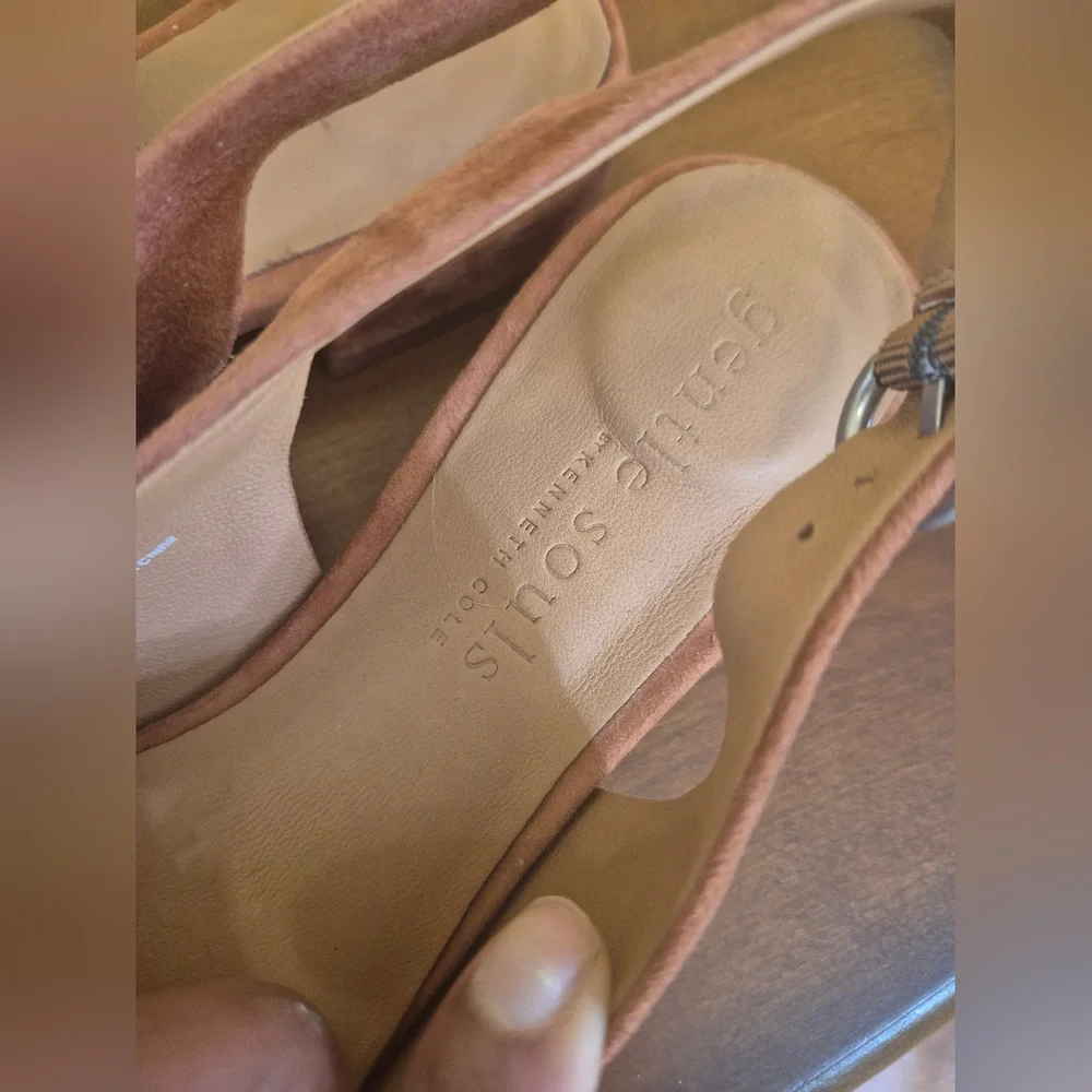 Gentle Souls by Kenneth Cole Athena Slip On Slingback Suede Leather Flats(8)